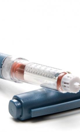 Pompa insulinowa podaje mikro dawki insuliny, które są indywidualnie sporządzane dla pacjenta. 