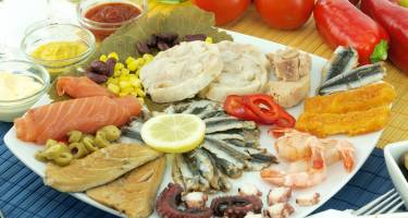 Ryby słodko- i słonowodne oraz owoce morza w diecie. Smaczne, lekkostrawne i zdrowe