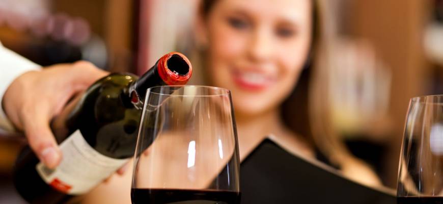 Wino –właściwości antyoksydacyjne i wpływ na profilaktykę nowotworów Wino –właściwości antyoksydacyjne i wpływ na profilaktykę nowotworów