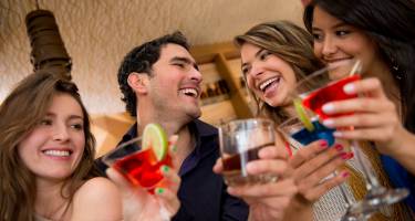 Gdy alkohol leje się strumieniami – jak pić bez uszczerbku na zdrowiu