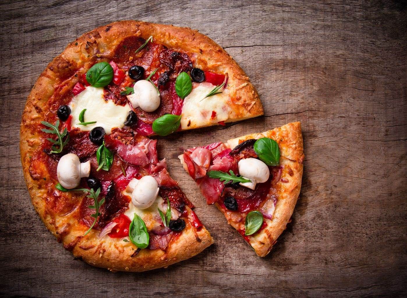 Pizza Historia Rodzaje Przygotowanie Oraz Polskie Odmiany BonaVita 