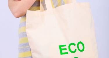 Papierowe torby na zakupy niebezpieczne dla środowiska