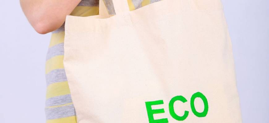 Papierowe torby na zakupy niebezpieczne dla środowiska