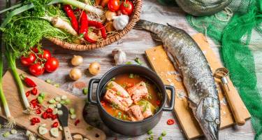 Kuchnia szwedzka – charakterystyka, tradycyjne dania, tradycje, przepisy