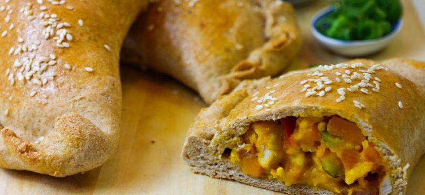Przepis na orkiszowe calzone z dynią Przepis na orkiszowe calzone z dynią