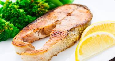 Smażona, grillowana, gotowana – jaka ryba ma najwięcej kwasów omega?
