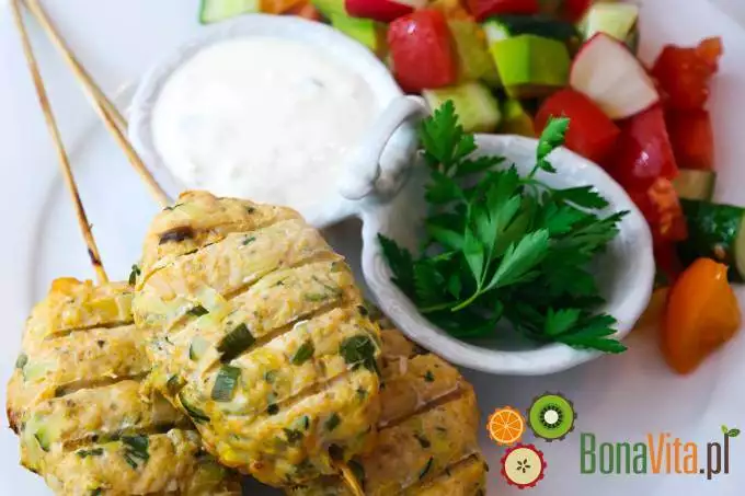 Kofta z indyka i dodatkiem cukinii