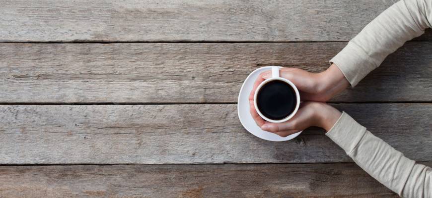 Kawa w ciąży – czy rzeczywiście szkodzi?