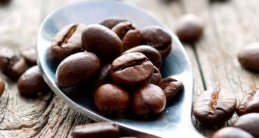 Kawa – jak działa na jelito grube i potrzebę wypróżnienia?