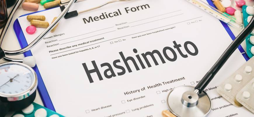 Hashimoto – wpływ witaminy D i glutenu. Co jeść przy Hashimoto?