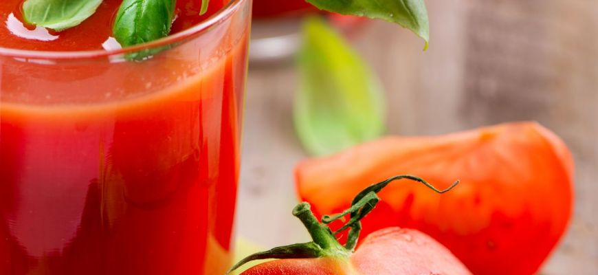 Sok pomidorowy – właściwości, wpływ na odchudzanie. Jak zrobić sok pomidorowy?