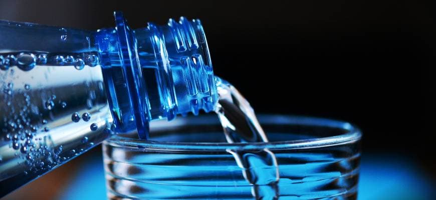 Wody lecznicze – rodzaje. Leczenie wodą