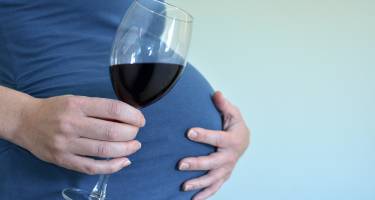 Fas (alkoholowy zespół płodowy) – objawy leczenie. Alkohol w ciąży