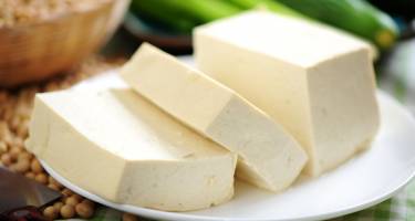 Tofu – skład, właściwości, przepisy. Czy tofu jest zdrowe?