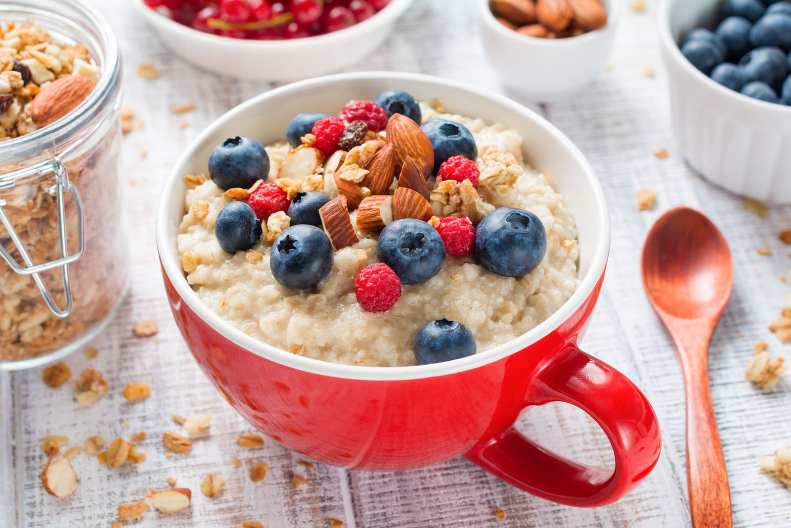 śniadanie co jeść na śniadanie ile kalorii powinno mieć śniadanie?