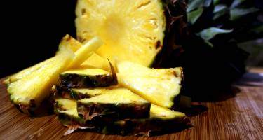 Bromelaina – właściwości, skutki uboczne. Opinie i cena