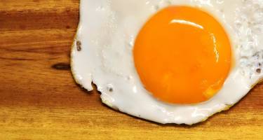 Żółtko jaja – wartości odżywcze i właściwości lecznicze. Jak wykorzystać żółtka?