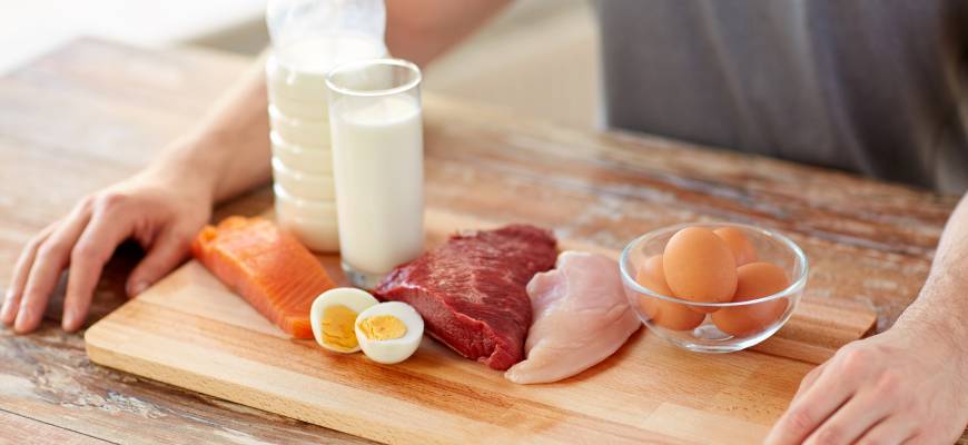 Śniadanie białkowo tłuszczowe – propozycje. Dla kogo śniadanie białkowo-tłuszczowe?
