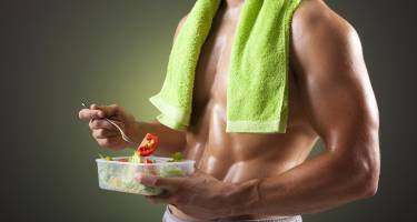 Budowanie masy mięśniowej – dieta. Najpierw masa potem rzeźba