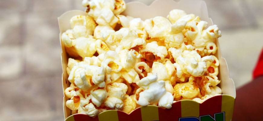 Właściwości popcornu. Czy popcorn jest zdrowy? Czy popcorn tuczy?