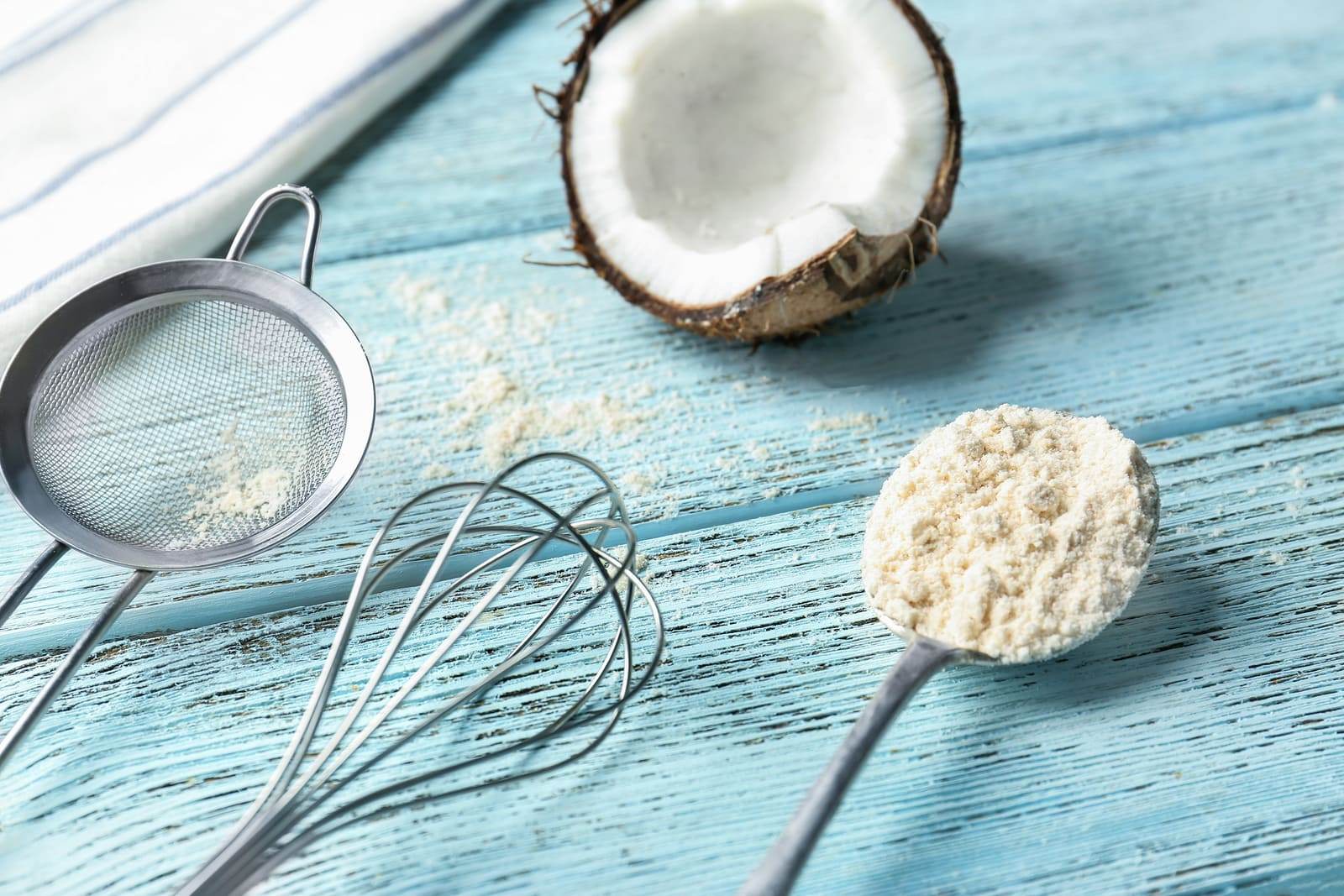 mąka kokosowa właściwości zastosowanie przepisy indeks glikemiczny