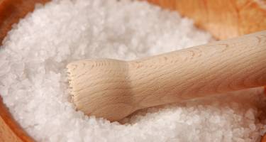 Sól kłodawska – skład, cena, gdzie kupić. Właściwości soli kłodawskiej