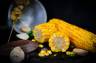 Kolba kukurydzy – odmiany, właściwości, trawienie. Ile gotuje się kukurydzę?