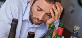 Zatrucie alkoholowe - limity, powikłania, pomóc przy zatruciu